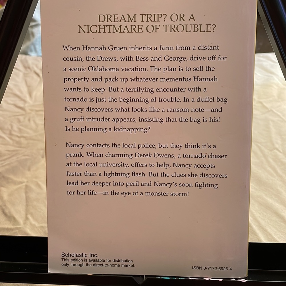 Nancy Drew book - Picture 2 of 3